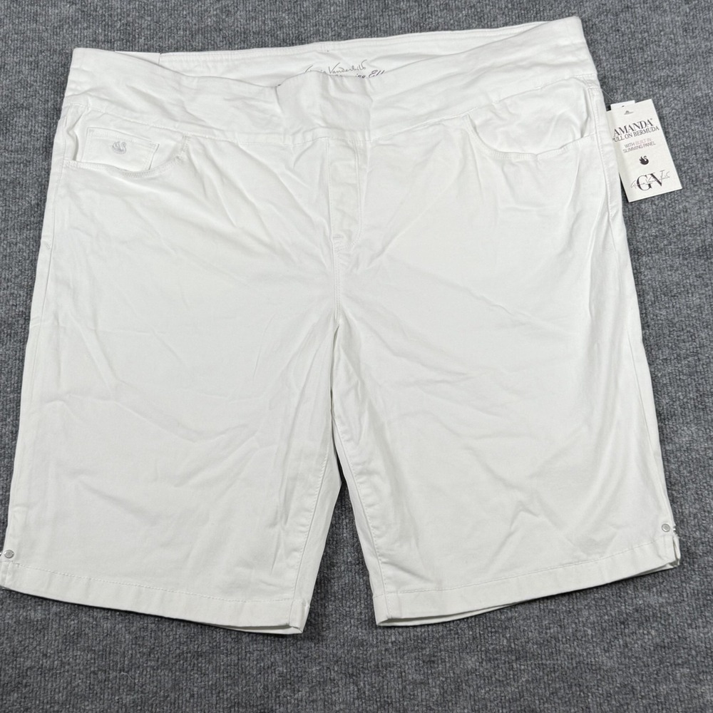 Gloria Vanderbilt Amanda Bermuda Shorts Womens 22W White‎ Pull On Slimming Panel